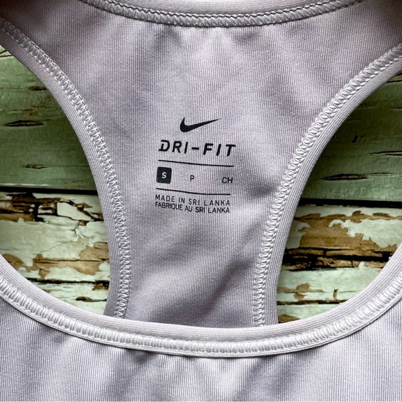Women’s Nike Dri-Fit Sports Bra Light Blush Mauve Logo Size Small - Picture 2 of 4